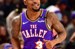 比尔愿配合太阳买断：与热火交易谈判失败 若被买断湖勇鹿将追求