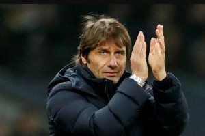 开云官网-梁熙明：齐肩瓜渣图脚踩曼奇尼，孔蒂你凭什么？